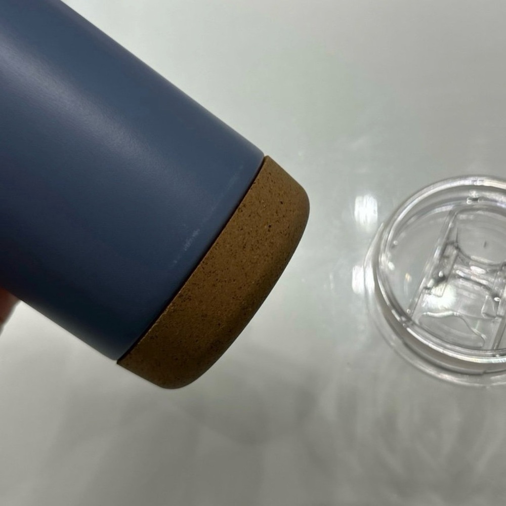 Water bottle - Picture 6 of 12